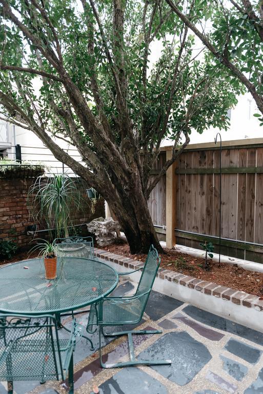 Henry Howard Hotel New Orleans Exterior photo