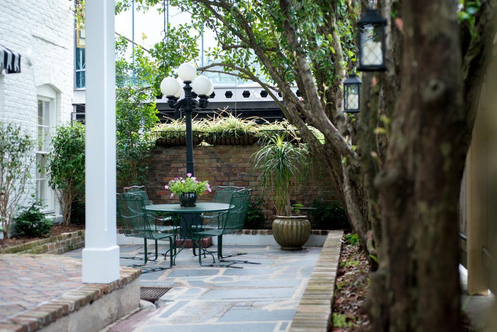 Henry Howard Hotel New Orleans Exterior photo